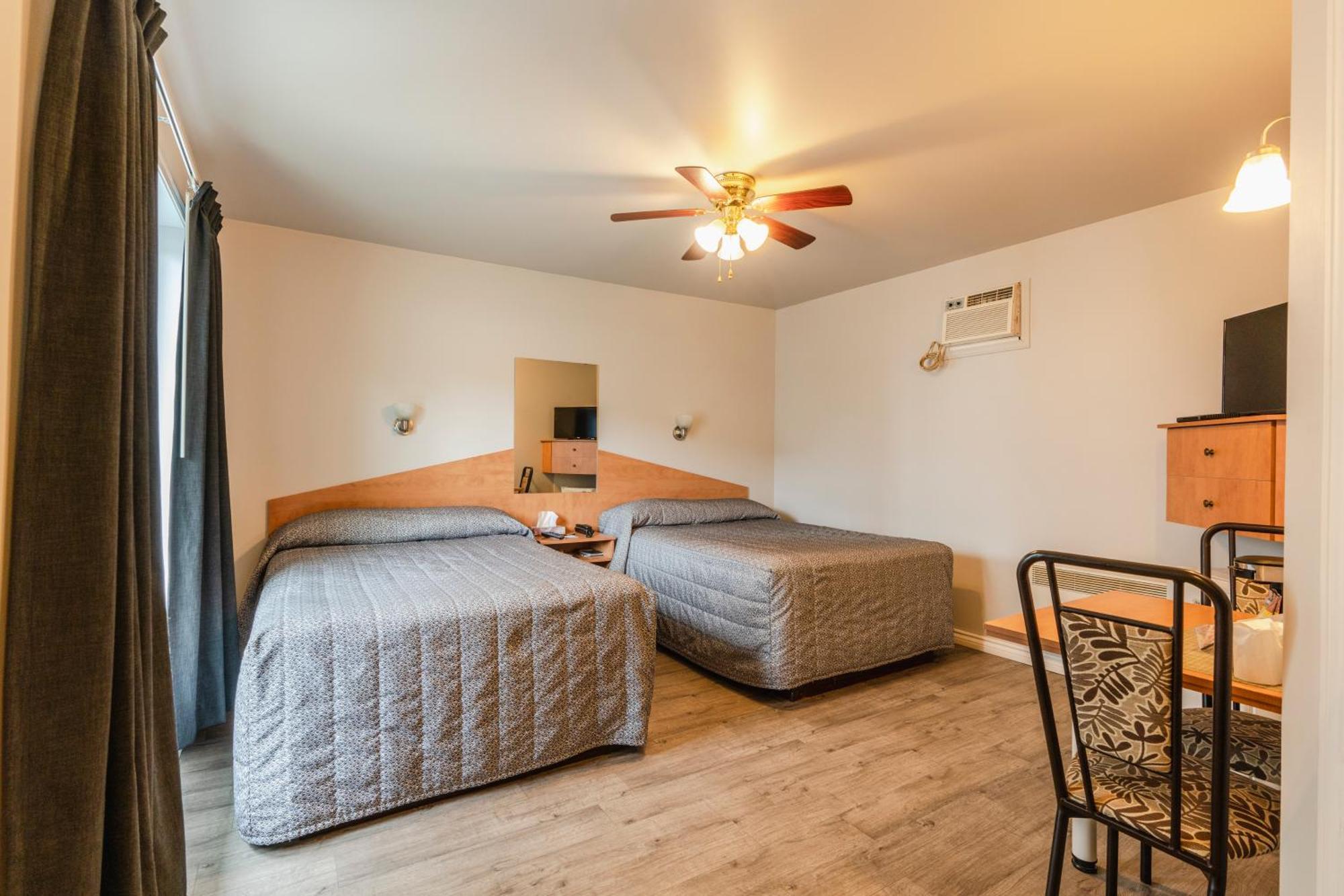 Motel Park Val-d'Or Ngoại thất bức ảnh